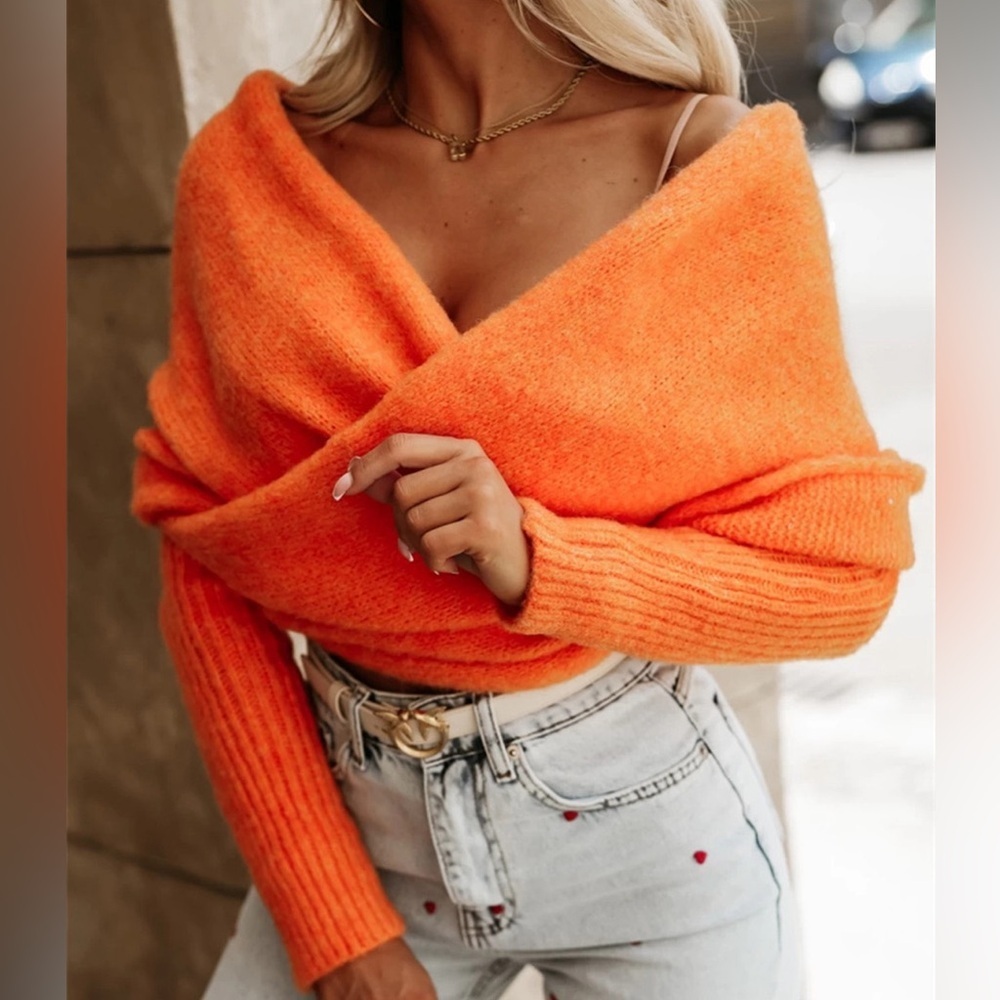 Elegant Long Sleeve Cropped Knit Top orange